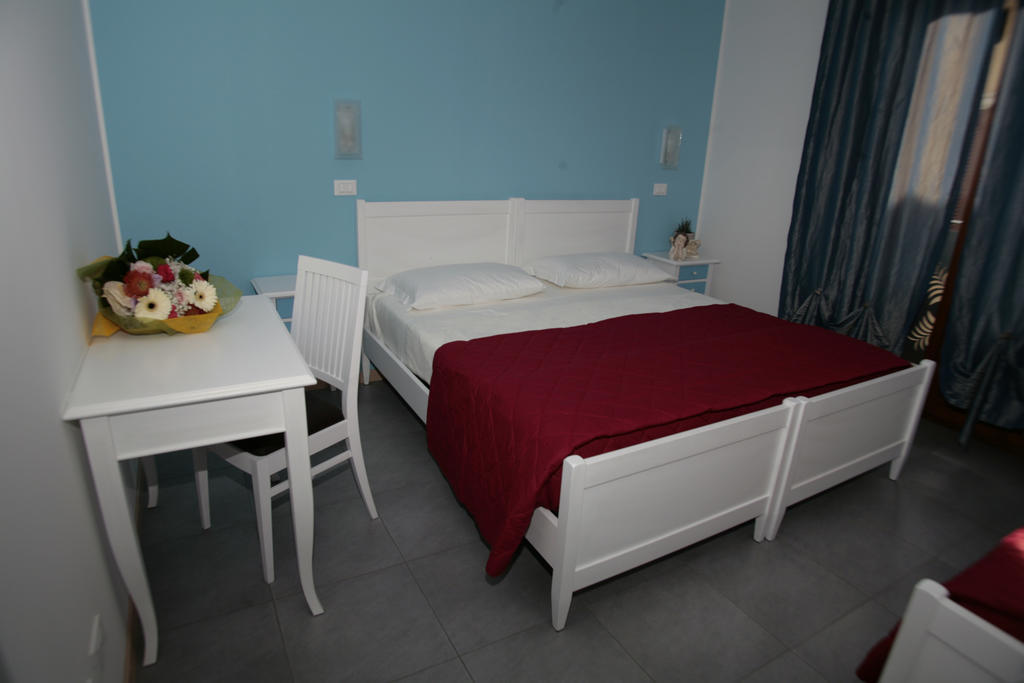 Bed & Breakfast Nettuno Comun Nuovo Ruang foto