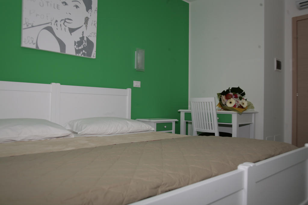 Bed & Breakfast Nettuno Comun Nuovo Ruang foto